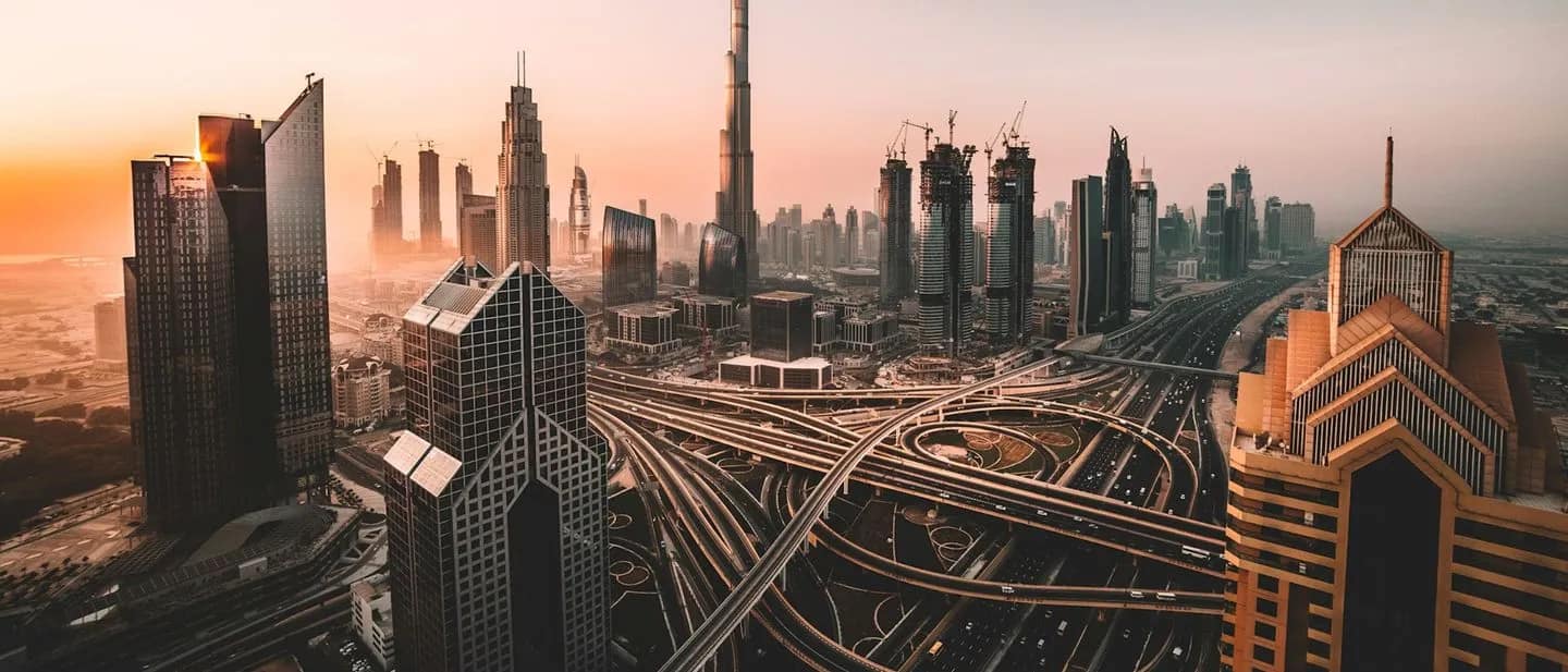 Morar em Dubai em 2026: o que está por trás da escolha de milhares de expatriados